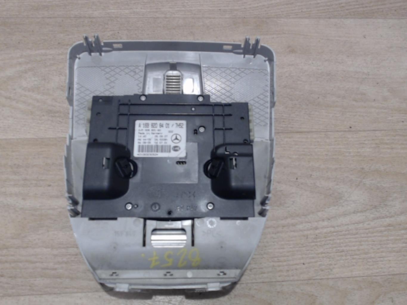 Eclairage de plafonnier MERCEDES CLASSE B 245 PHASE 1 Diesel - 1