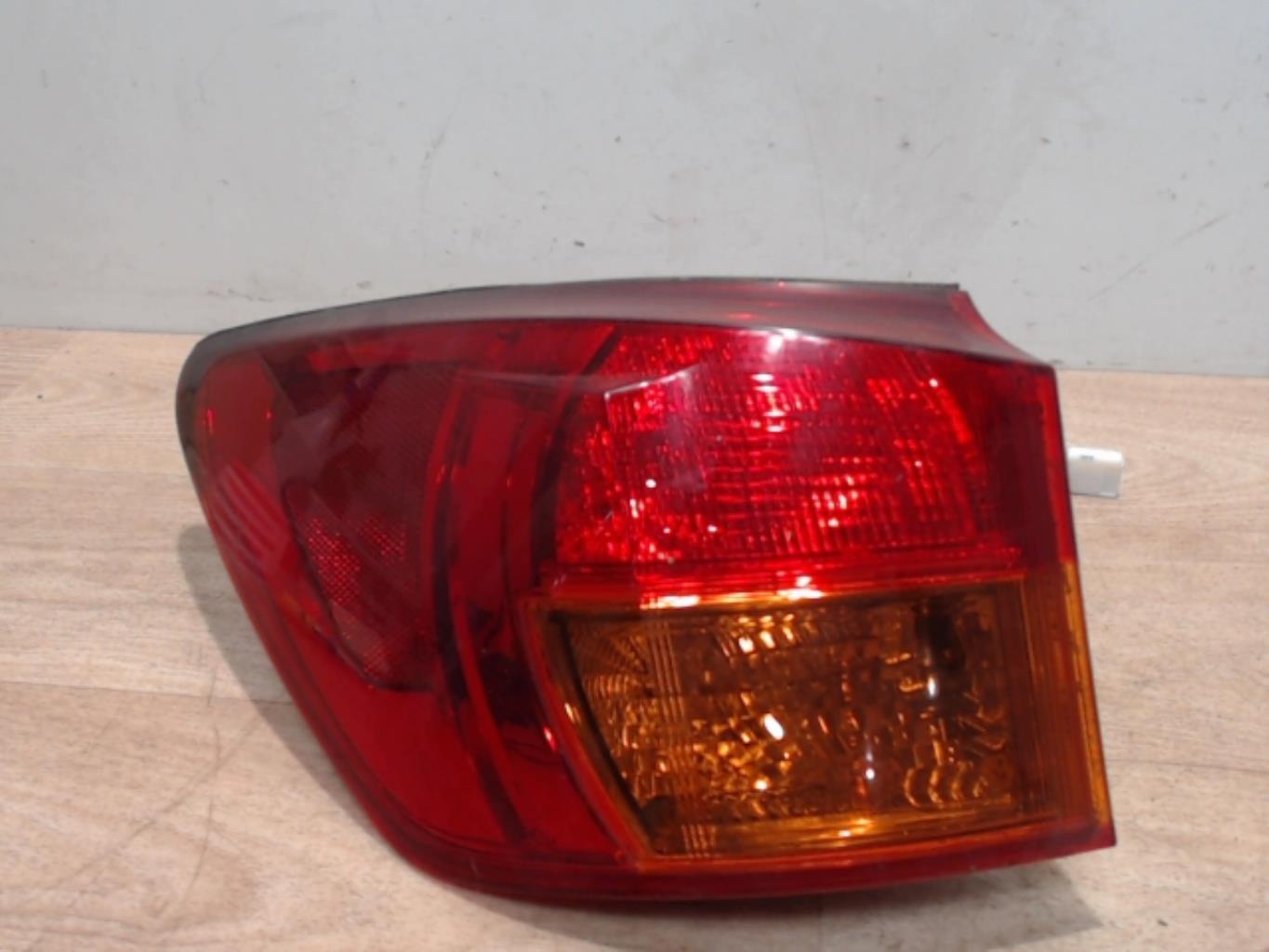 Feu arriere principal gauche (feux) LEXUS IS 2 PHASE 1 Diesel - 1