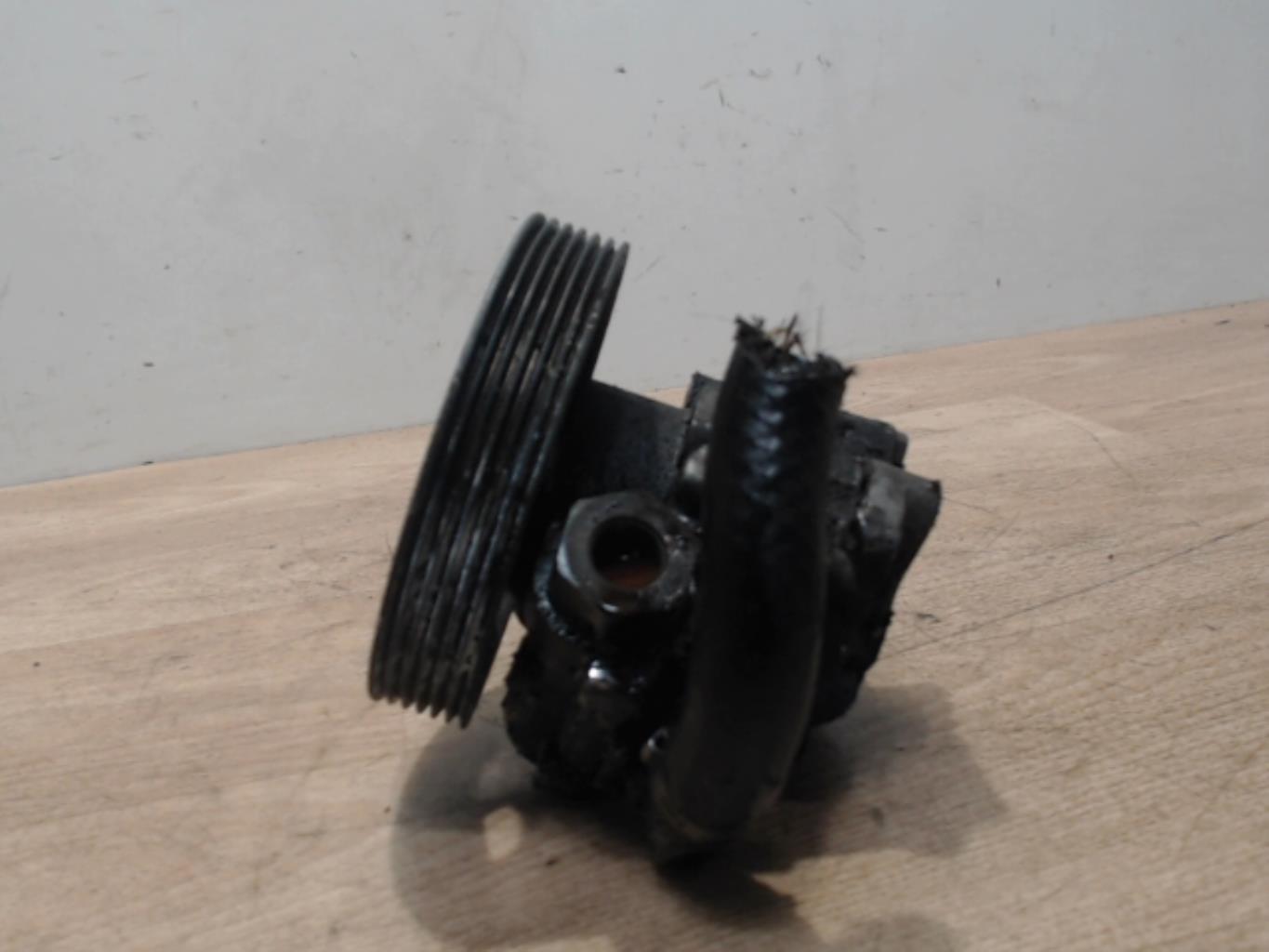 Pompe de direction CITROEN C8 Diesel - 1