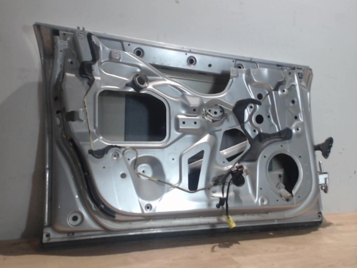 Porte avant gauche AUDI A4 2 PHASE 2 Diesel - 1