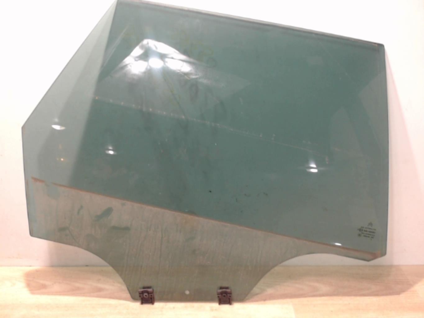 Vitre arriere droit CITROEN C5 2 BREAK Diesel - 1