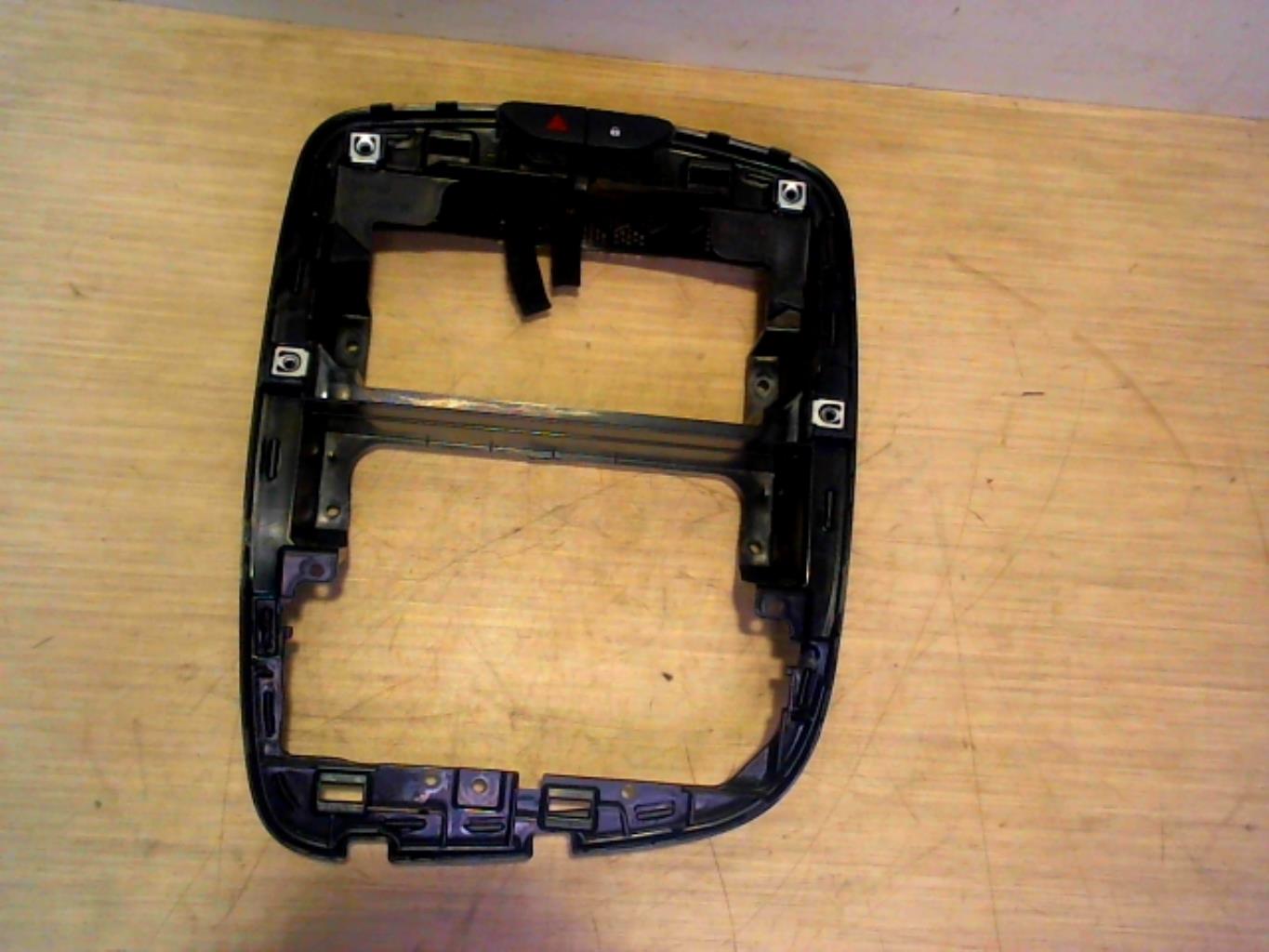 Bouton de warning RENAULT CLIO 4 PHASE 1 Diesel - 1