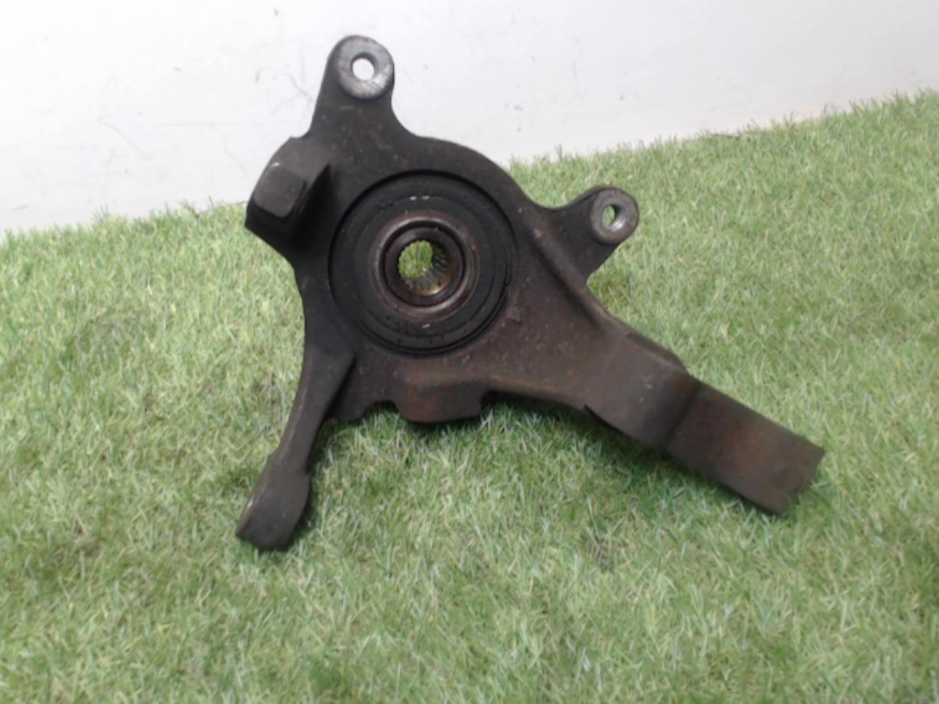 Moyeu avant gauche RENAULT LAGUNA 1 PHASE 1 Diesel - 1
