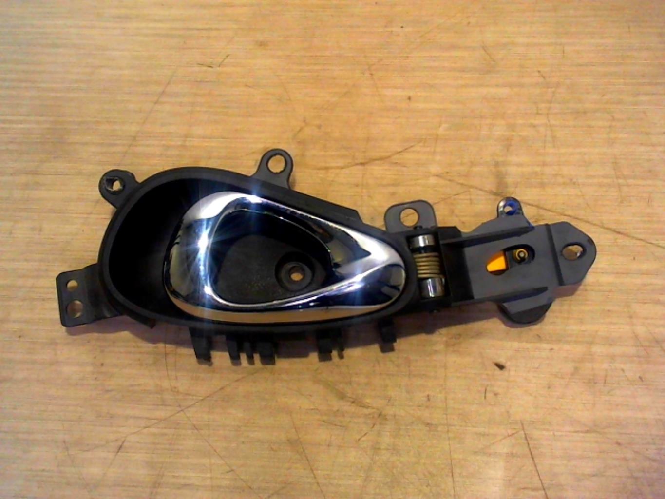 Poignee interieur arriere gauche CITROEN C3 1 PHASE 1 Diesel - 1
