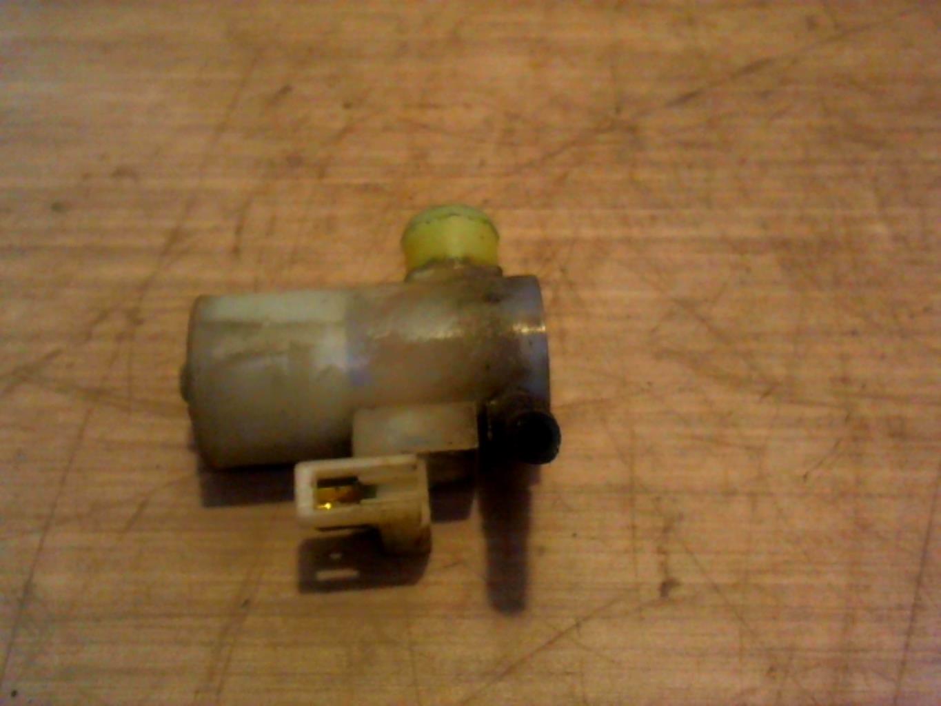 Pompe lave glace avant SUZUKI SWIFT 3 Diesel - 1
