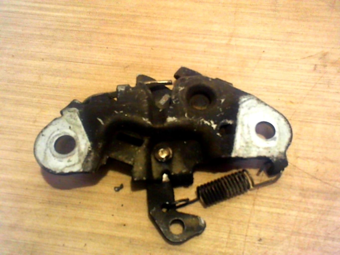 Serrure de capot PEUGEOT 405 PHASE 2 Diesel - 1