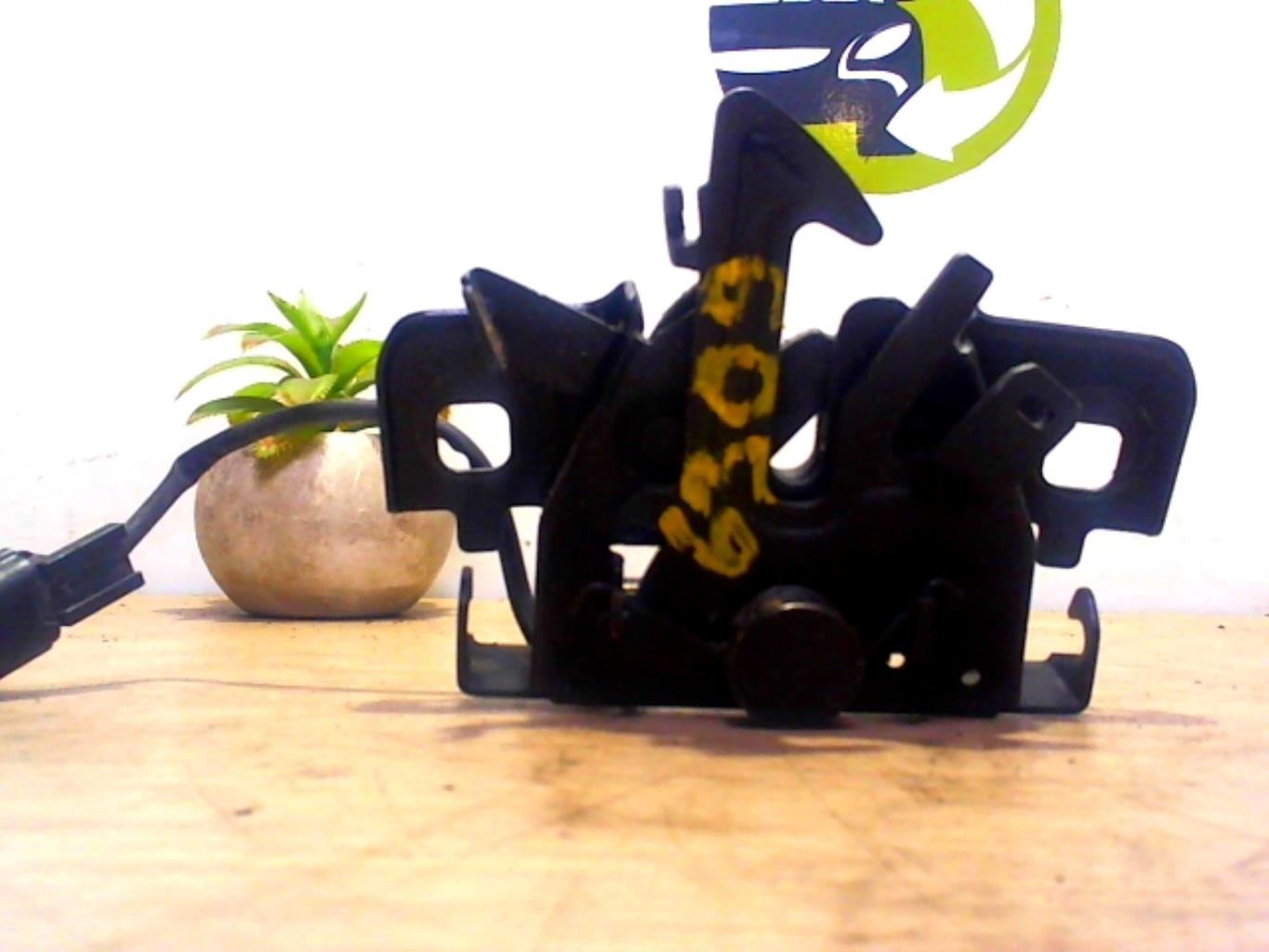 Serrure de capot RENAULT CLIO 4 PHASE 1 Diesel - 1