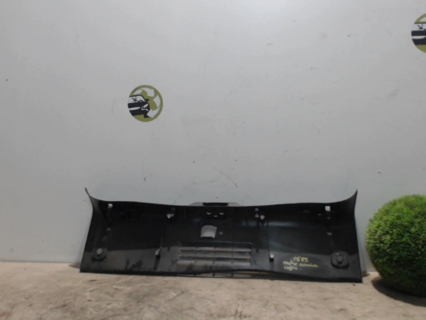 Cache serrure RENAULT CLIO 3 PHASE 1  - 1