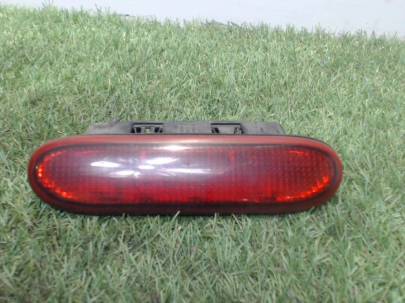 Feu arriere stop central RENAULT CLIO 1 PHASE 3 Essence - 1