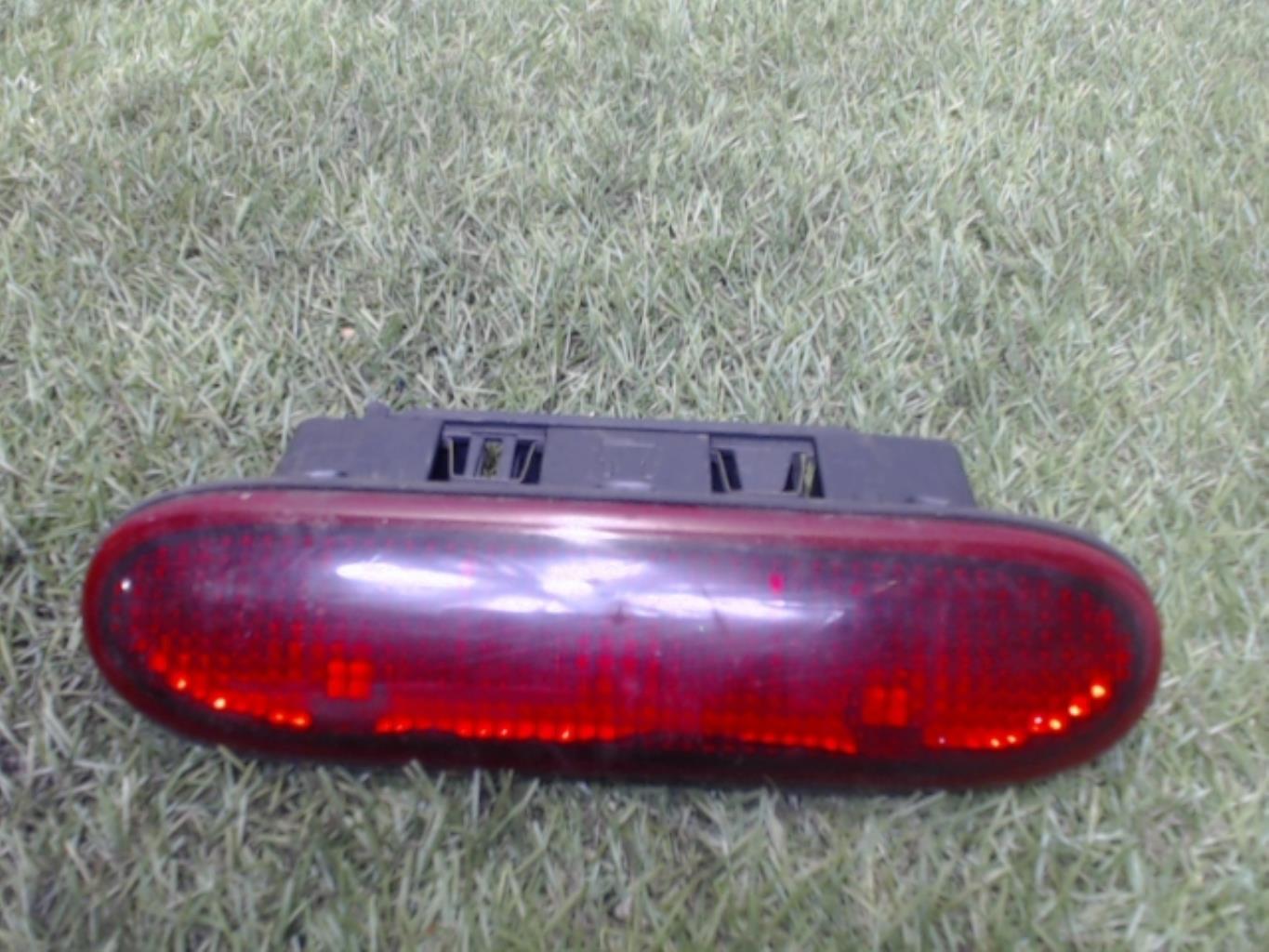 Feu arriere stop central RENAULT CLIO 1 PHASE 3 Essence - 1