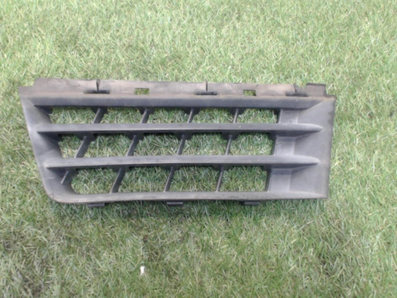 Grille de pare choc RENAULT SCENIC 2 PHASE 1 Diesel - 1