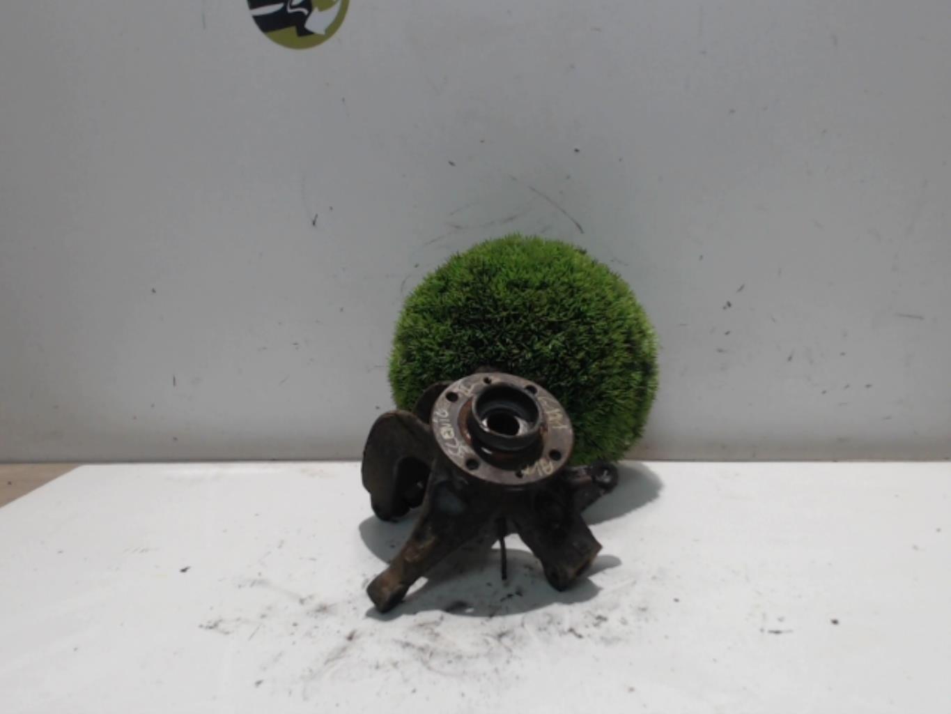 Moyeu avant droit RENAULT SCENIC 2 PHASE 1 Diesel - 1