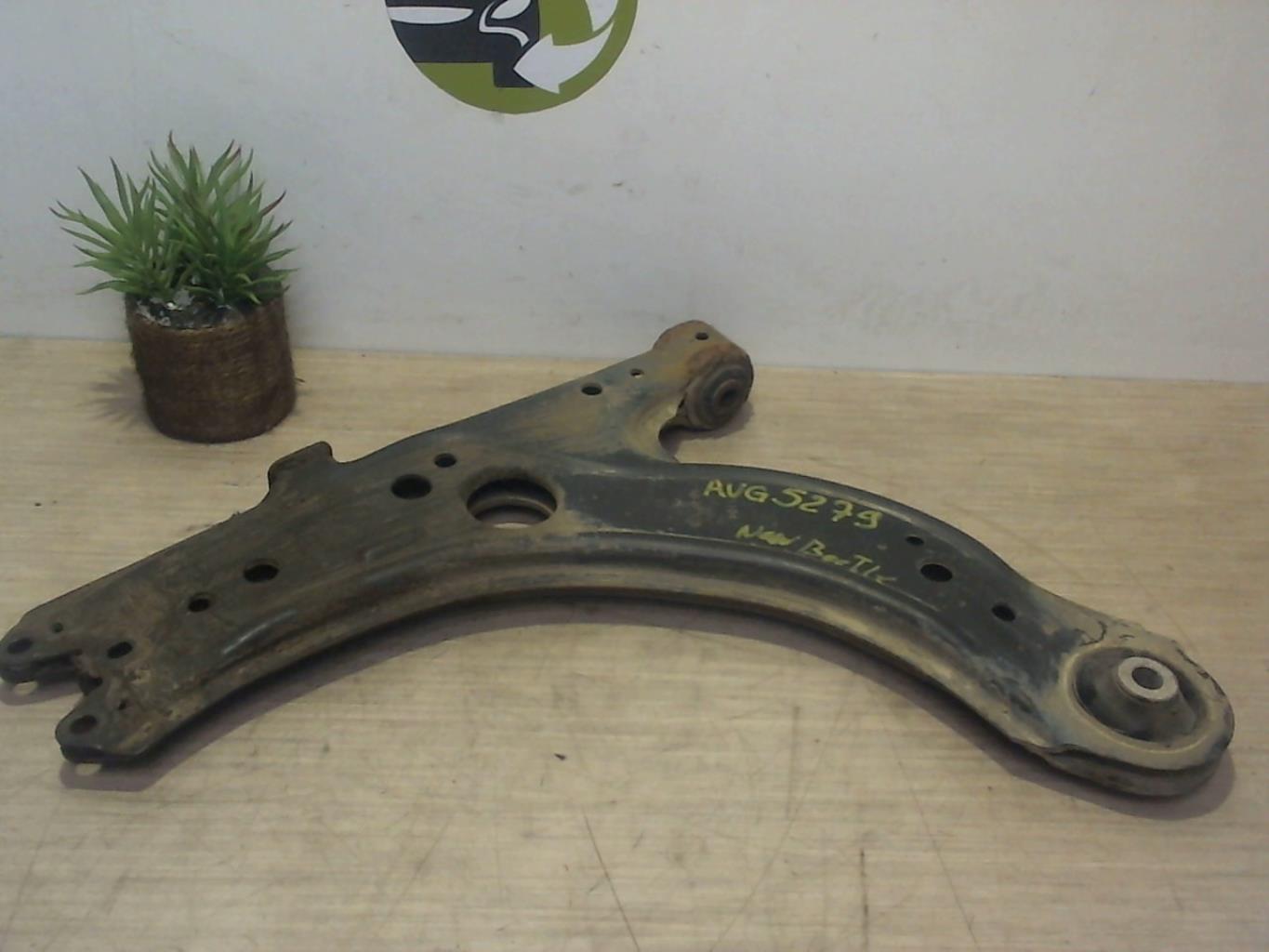 Triangle avant gauche VOLKSWAGEN NEW BEETLE 1 PHASE 1 CABRIOLET Essence - 1