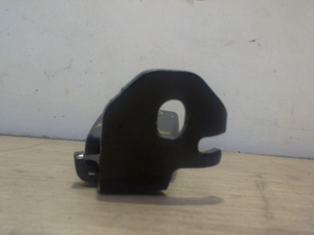 Attache ceinture arriere centrale OPEL CORSA D PHASE 1 Essence - 1