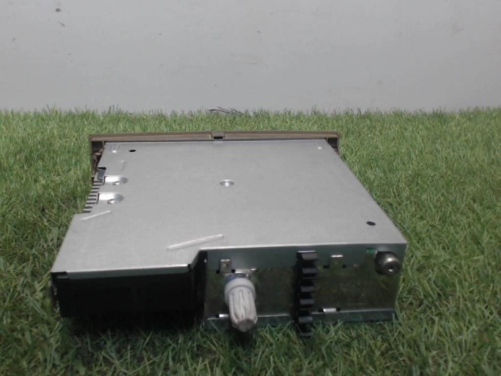 Autoradio d'origine RENAULT CLIO 3 PHASE 1  - 1