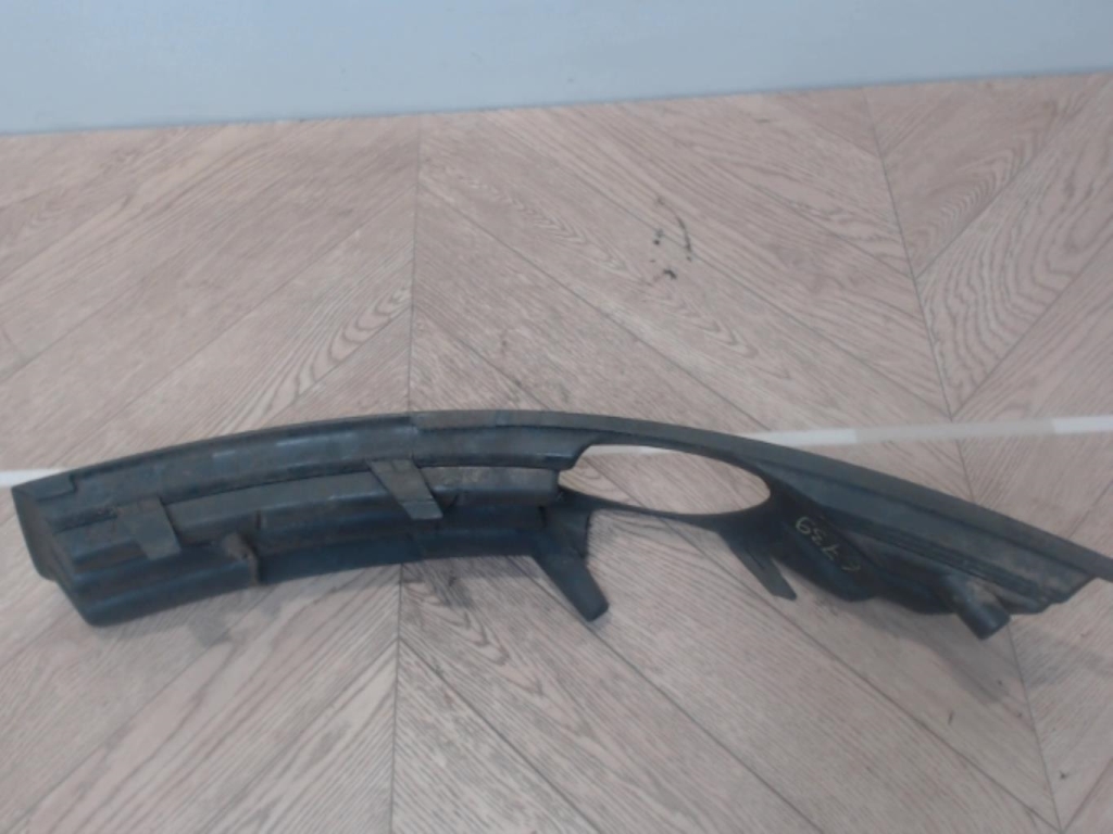 Grille de pare choc VOLKSWAGEN PASSAT 5 Diesel - 1