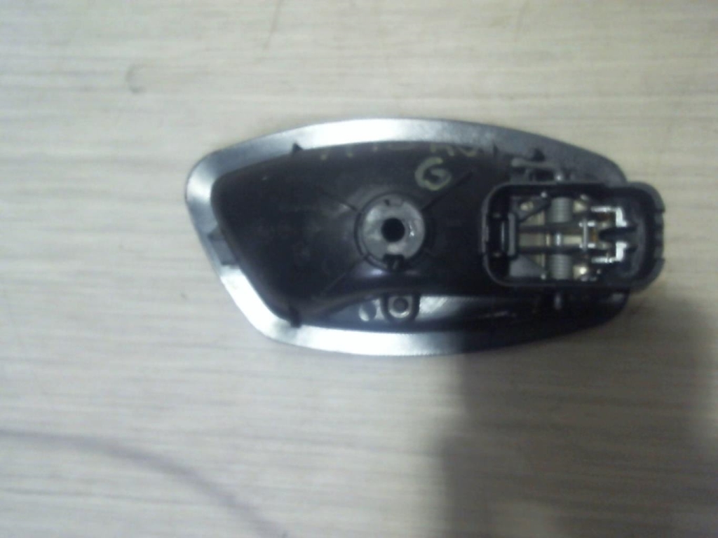 Poignee interieur avant gauche RENAULT SCENIC 3 PHASE 2 Diesel - 1