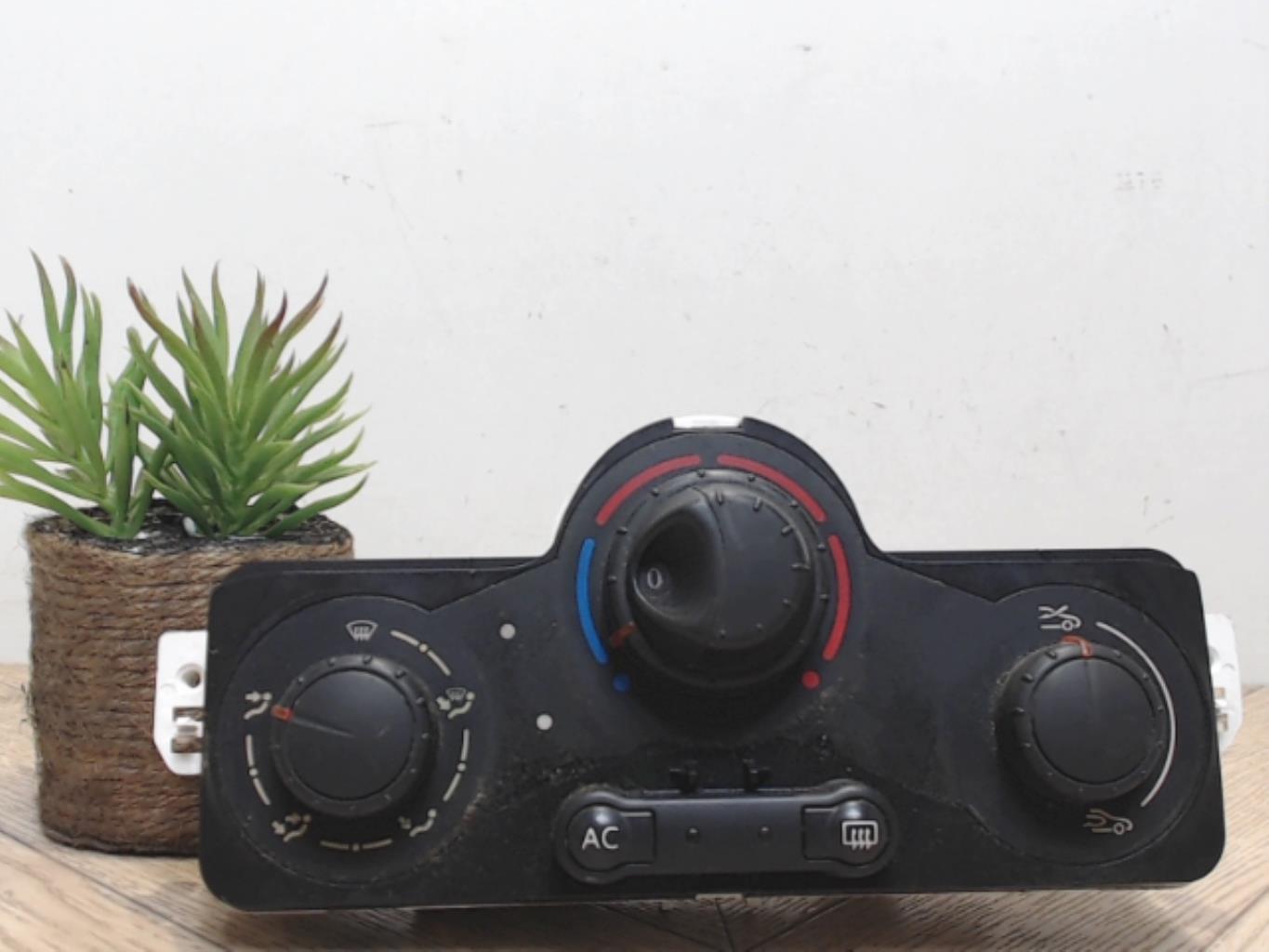 Commande chauffage RENAULT CLIO 3 PHASE 1  - 1