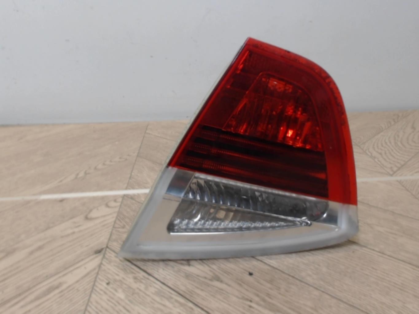 Feu arriere secondaire droit (feux) BMW SERIE 3 E90 PHASE 1 Diesel - 1