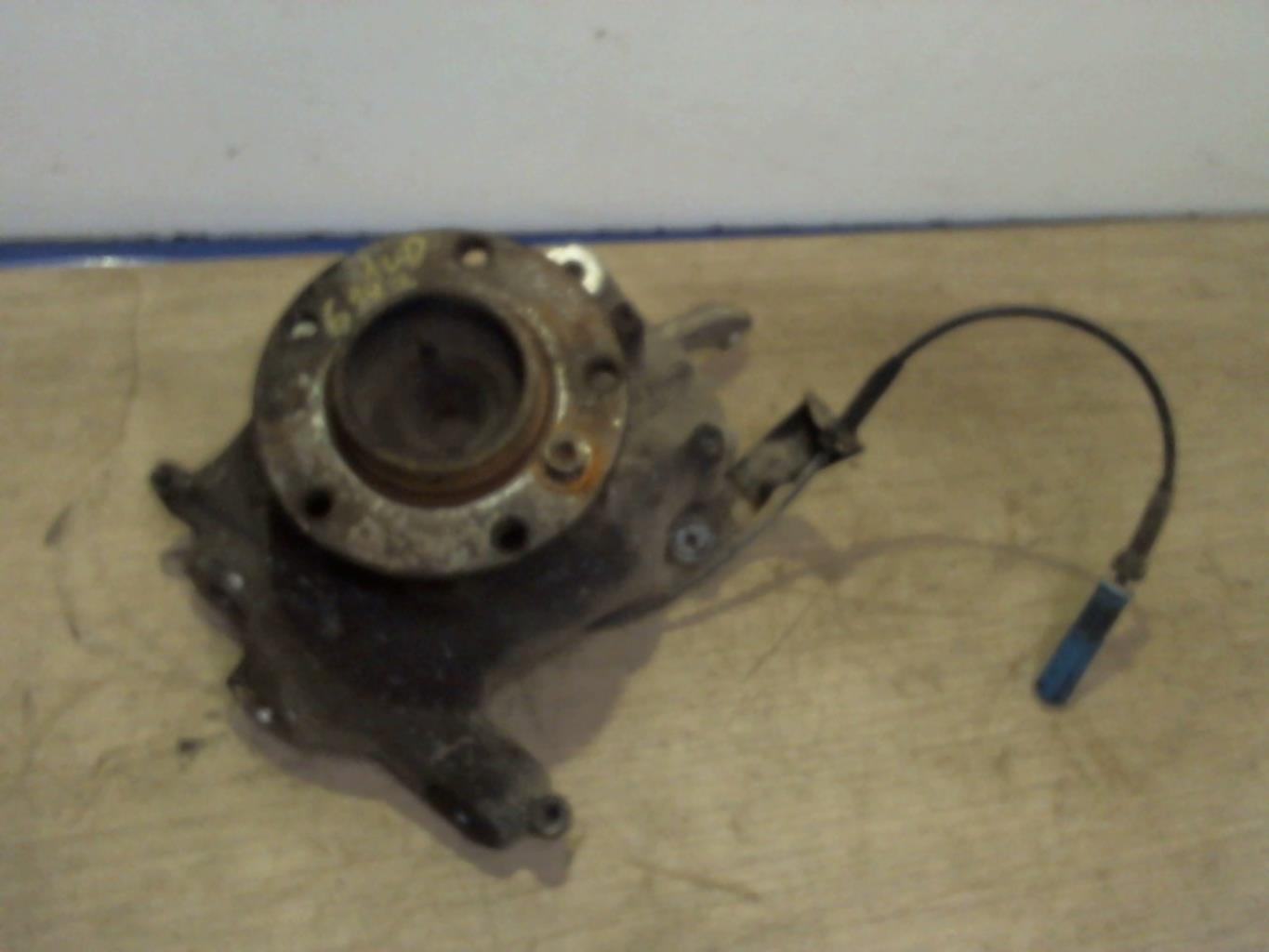 Moyeu avant droit BMW SERIE 5 E39 PHASE 1 Diesel - 1