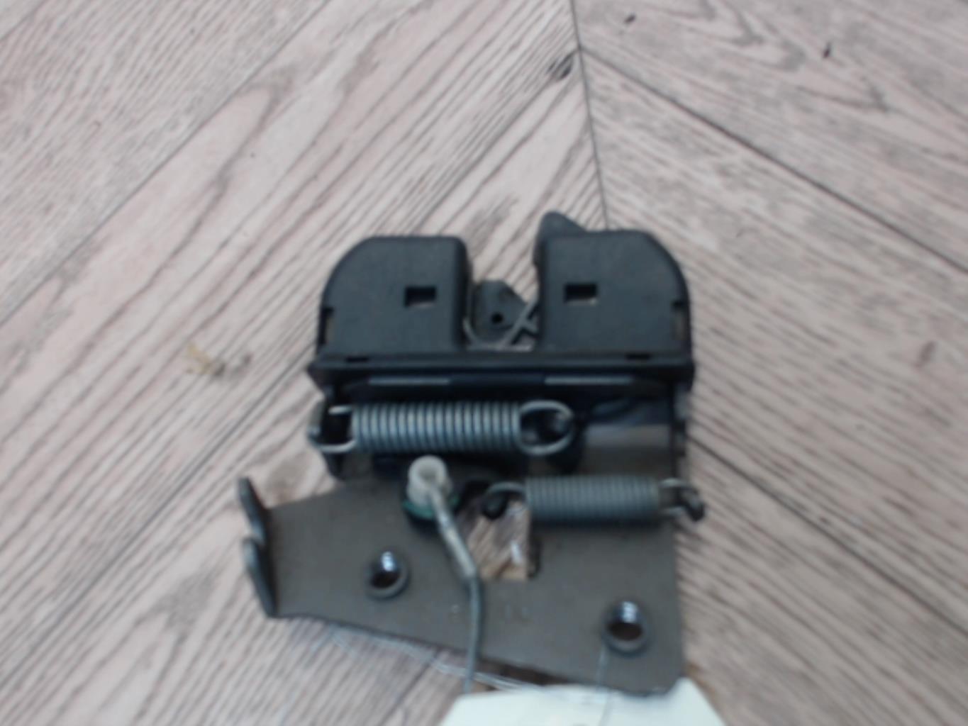 Serrure BMW SERIE 3 E90 PHASE 1 Diesel - 1