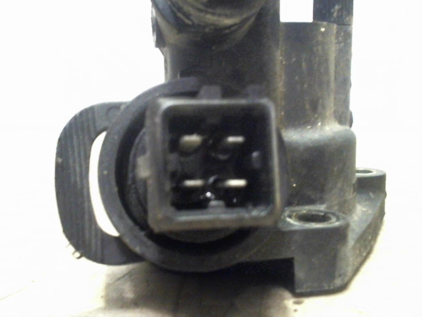 Boitier eau RENAULT CLIO 2 PHASE 2 Diesel - 1
