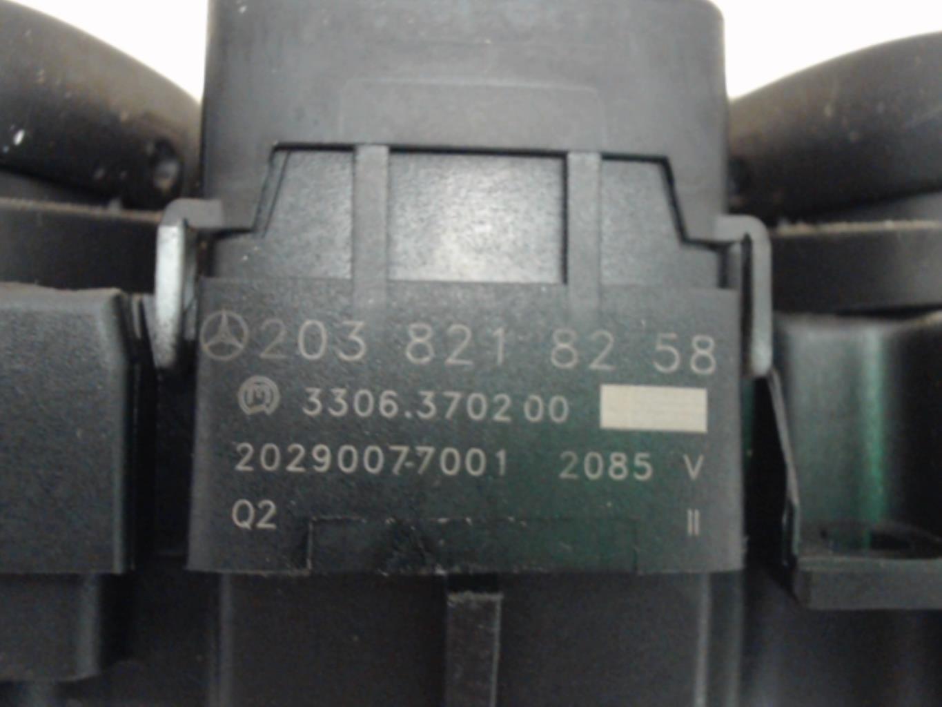 Bouton de warning MERCEDES CLASSE C 203 PHASE 1 BREAK Diesel - 1