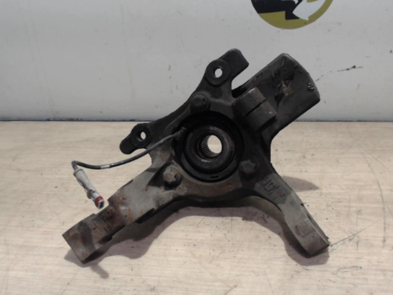 Moyeu avant gauche OPEL ASTRA H PHASE 1 Essence - 1