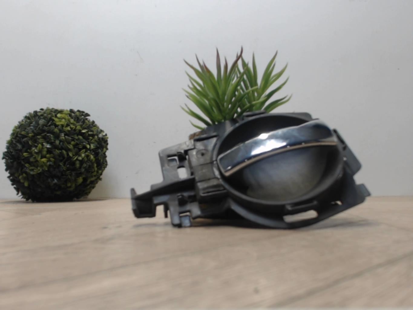 Poignee interieur avant gauche CITROEN C2 PHASE 1 Diesel - 1