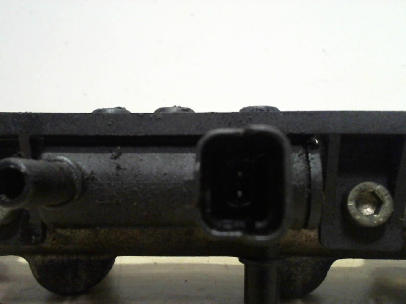 Rampe injection FORD FOCUS 2 PHASE 1 Diesel - 1
