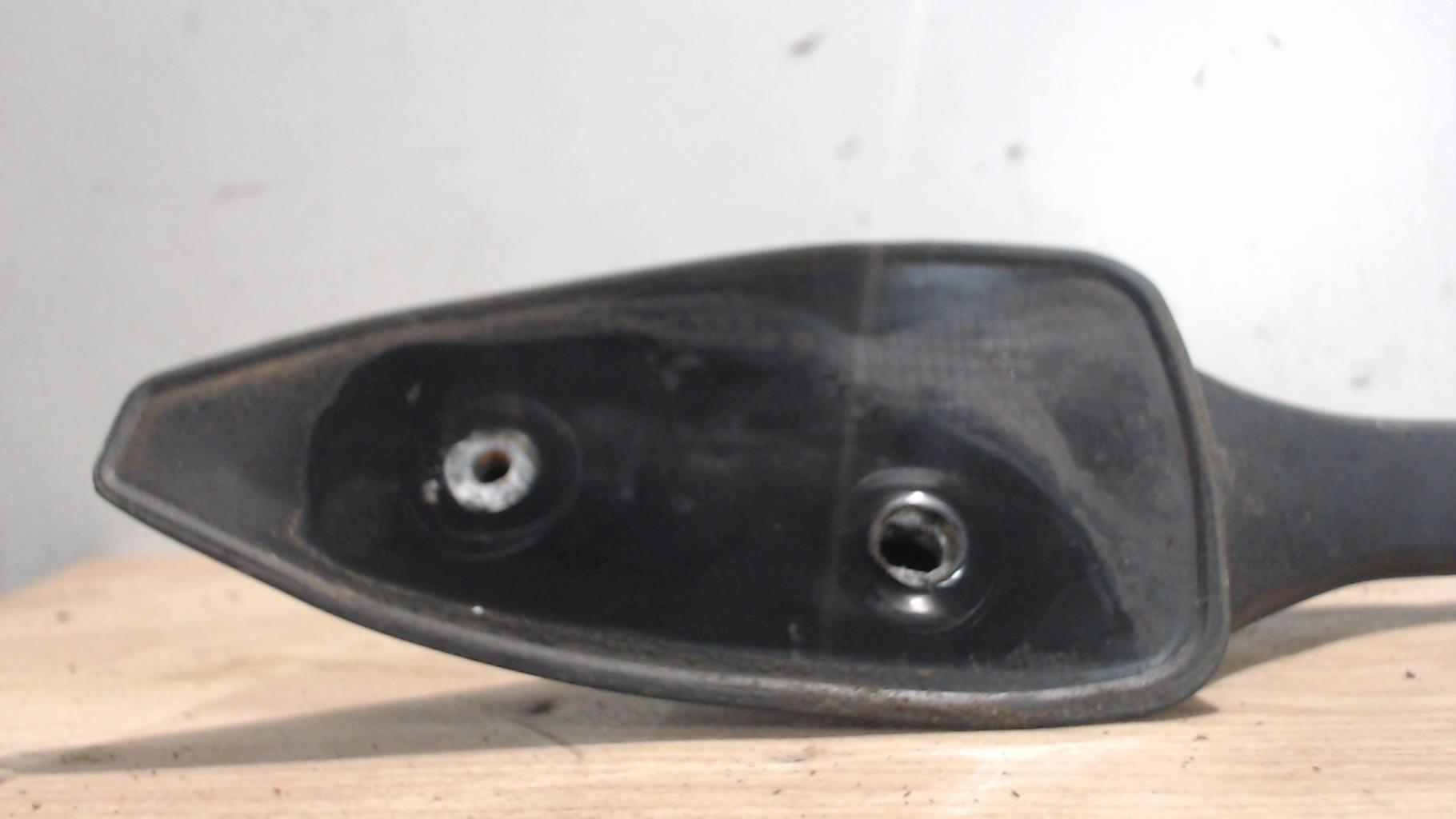 Baguette de toit HYUNDAI MATRIX PHASE 1 Diesel - 1