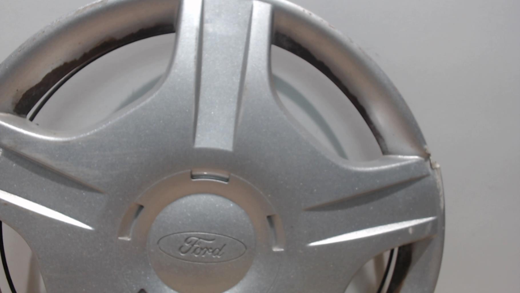Enjoliveur FORD FOCUS 1 BREAK Diesel - 1