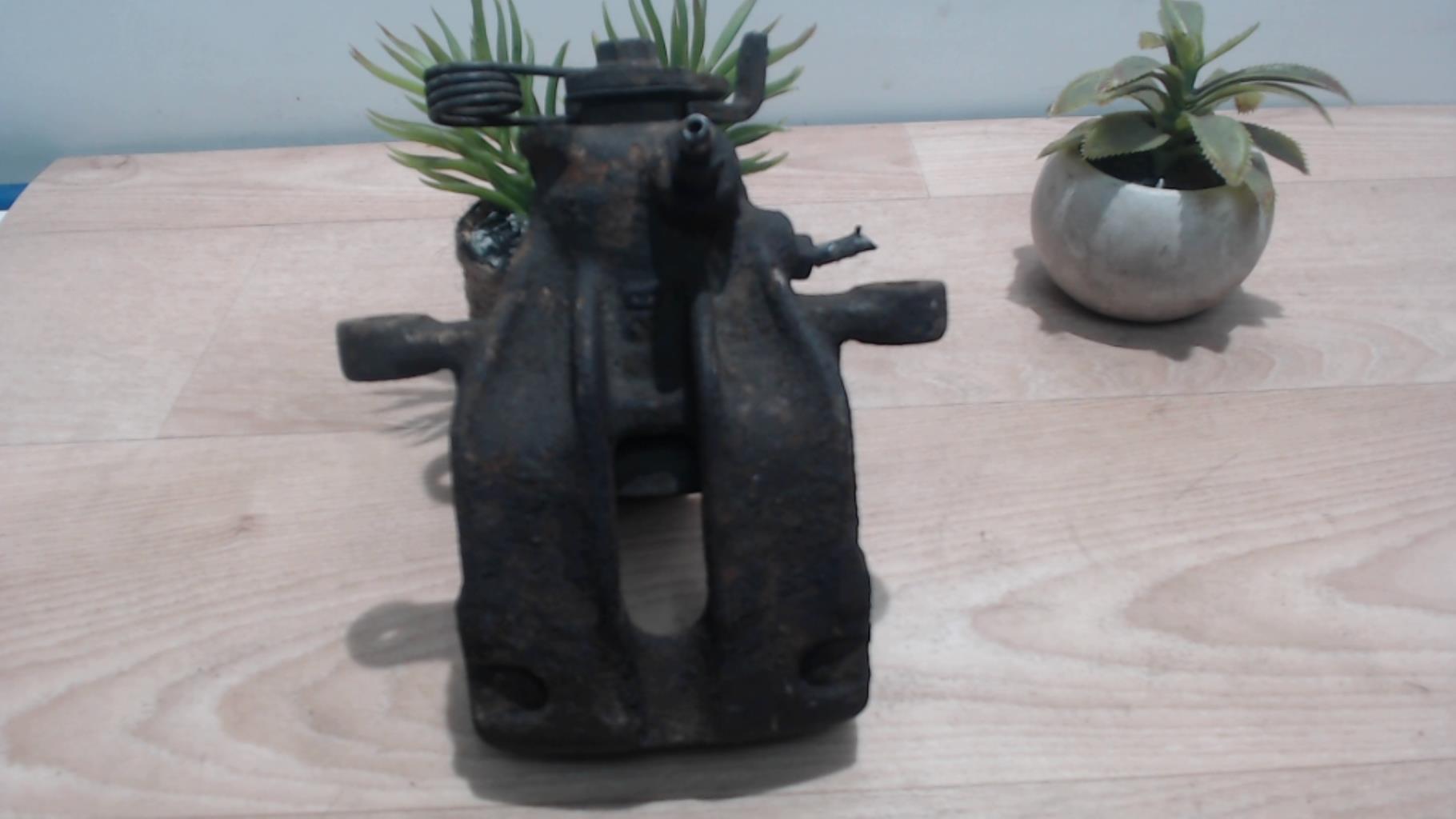 Etrier arriere gauche (freinage) CITROEN C8 Diesel - 1