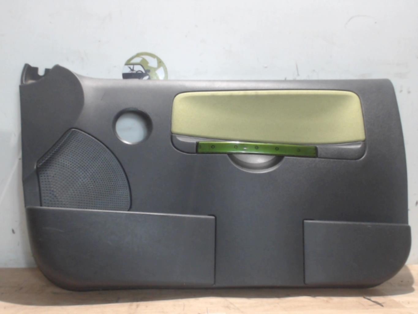 Panneau de porte avant droit CITROEN C2 PHASE 1 Essence - 1