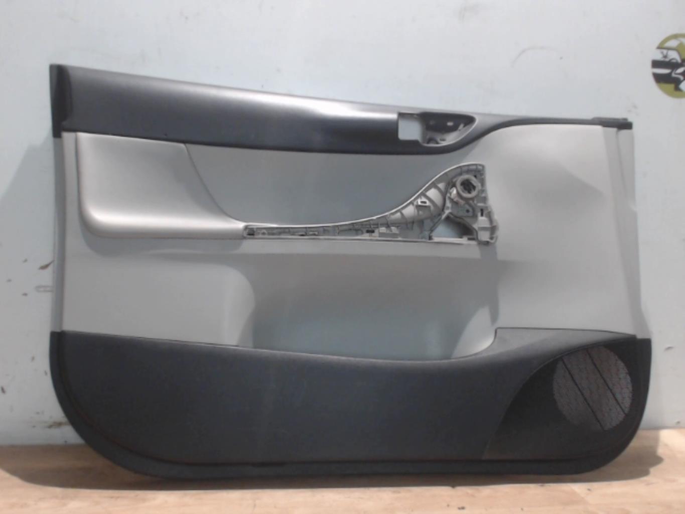 Panneau de porte avant gauche RENAULT SCENIC 2 PHASE 2 Diesel - 1