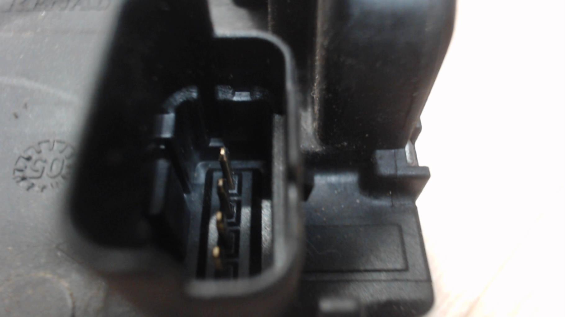 Serrure avant droit RENAULT CLIO 3 PHASE 1  - 1