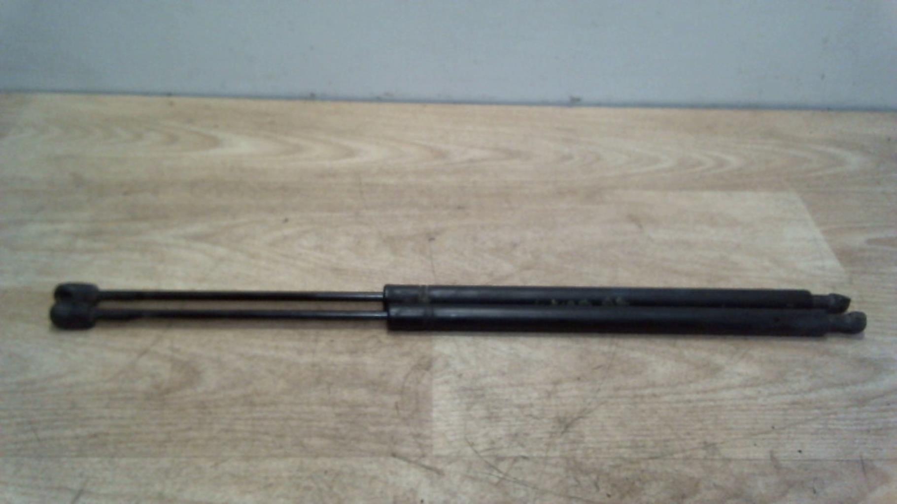 Verin de coffre OPEL VECTRA B PHASE 1 BREAK Essence - 1