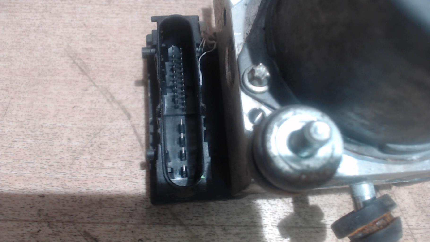 Bloc ABS (freins anti-blocage) RENAULT CLIO 2  - 1