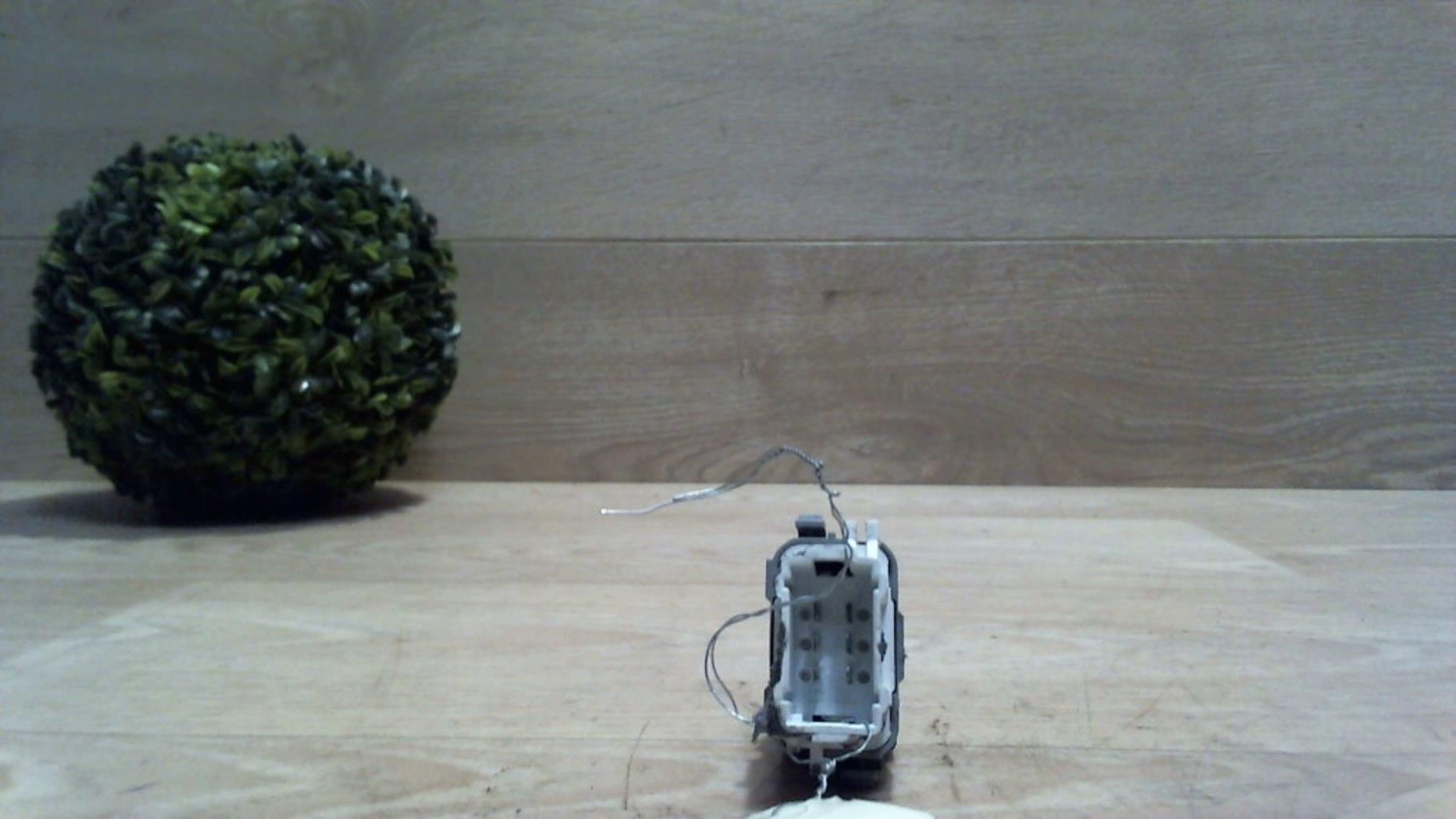 Bouton/Interrupteur RENAULT MEGANE 2 PHASE 1  - 1