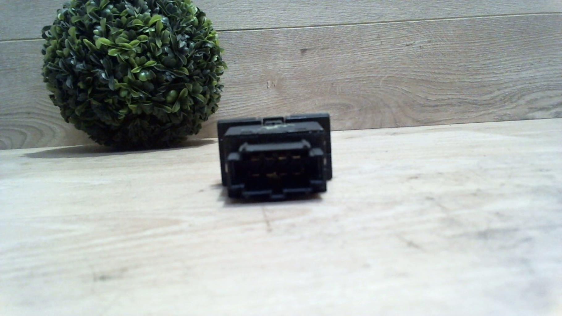 Bouton/Interrupteur VOLKSWAGEN GOLF 3 Diesel - 1