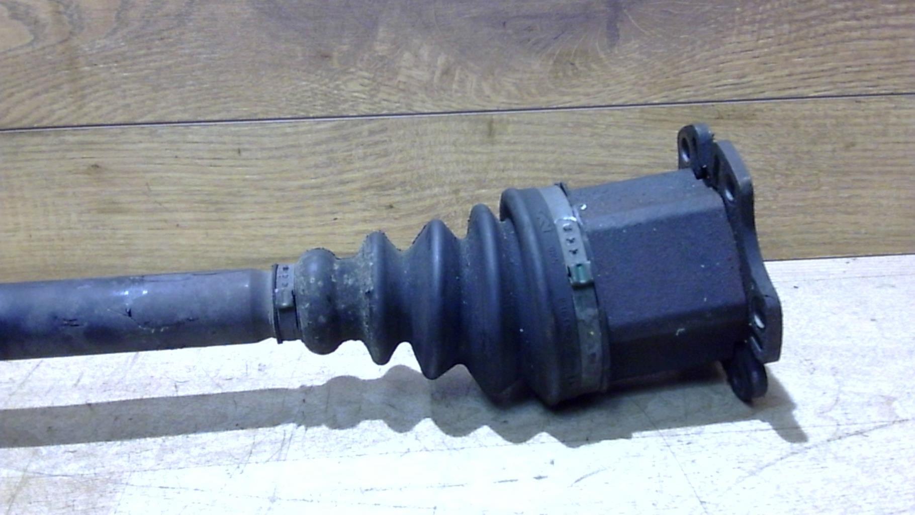 Cardan droit (transmission) AUDI A4 2 AVANT PHASE 1 BREAK Diesel - 1