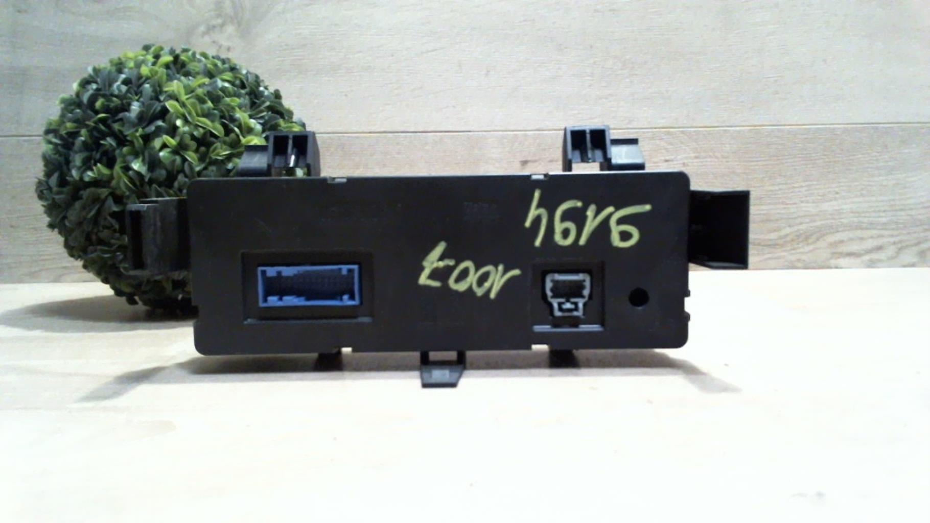 Commande autoradio PEUGEOT 1007 Essence - 1