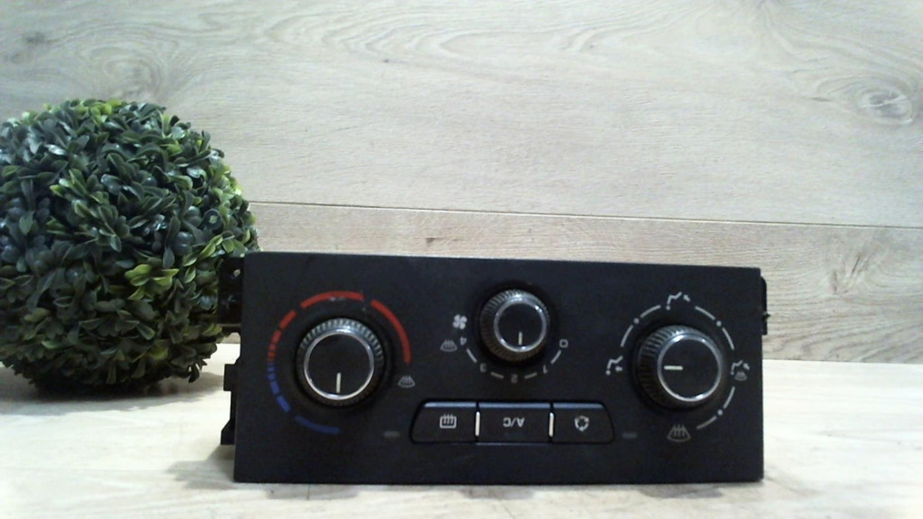 Commande chauffage PEUGEOT 207 PHASE 2 Diesel - 1