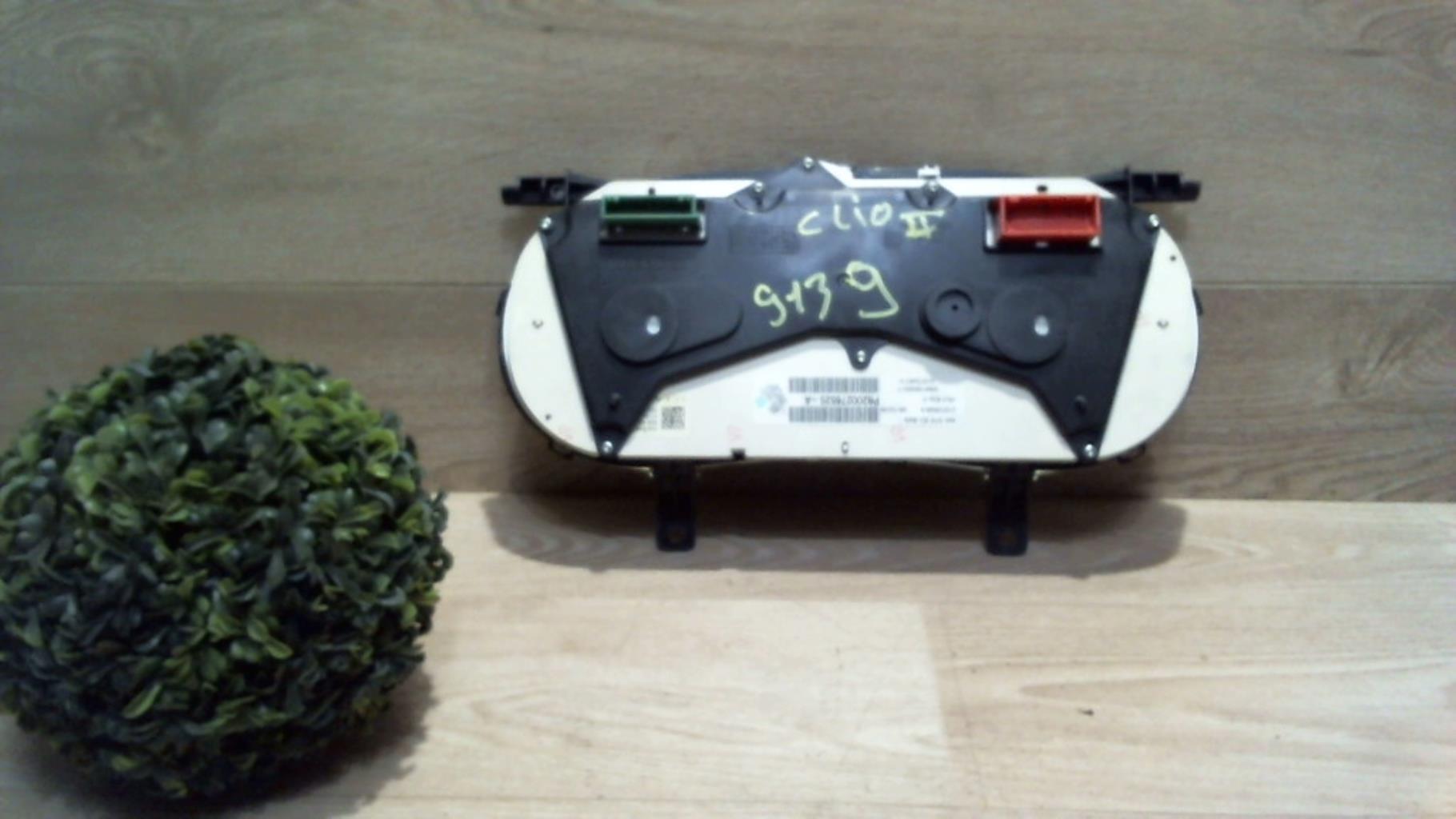 Compteur RENAULT CLIO 2  - 1