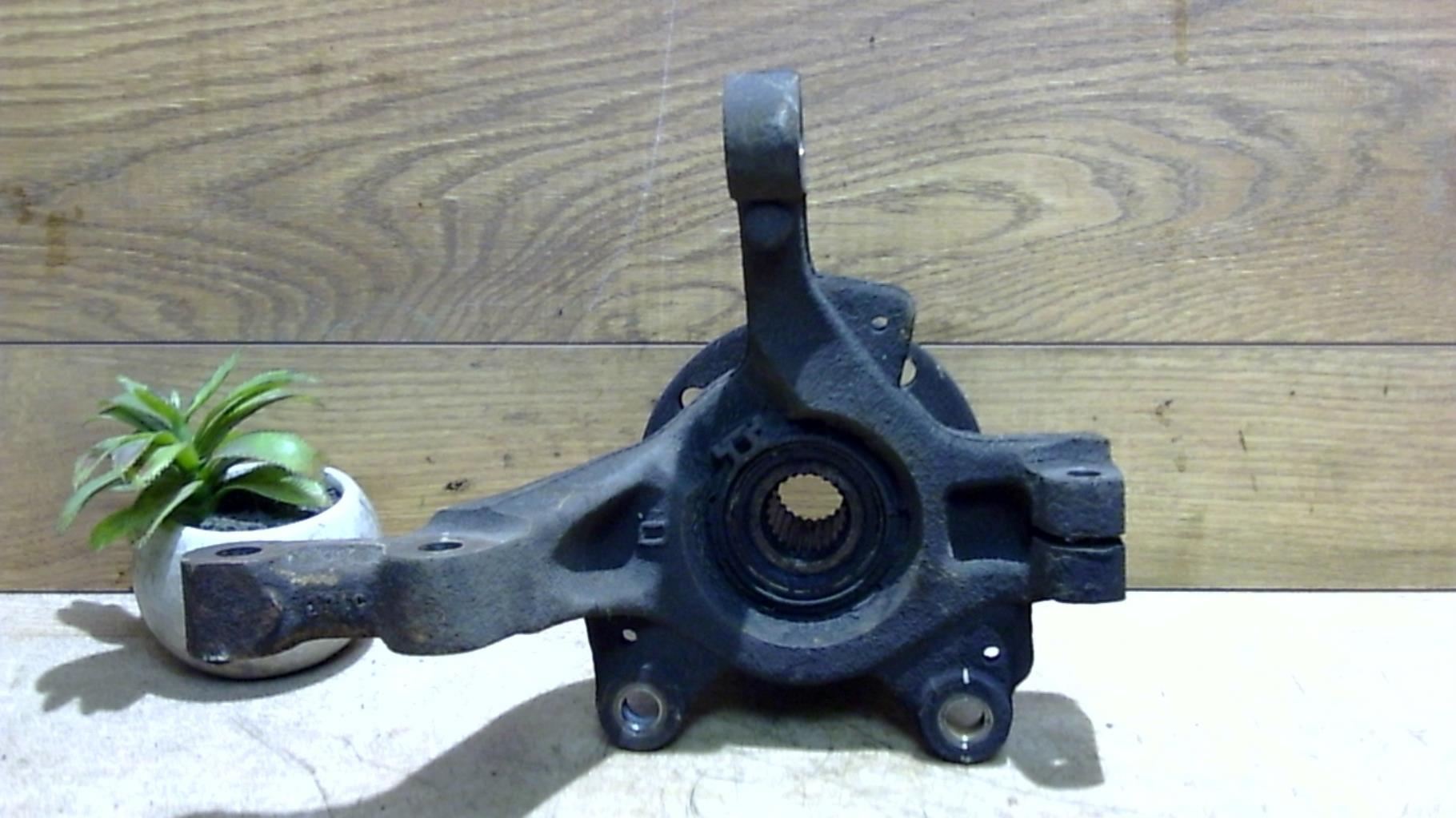 Moyeu avant droit RENAULT MODUS PHASE 1 Diesel - 1