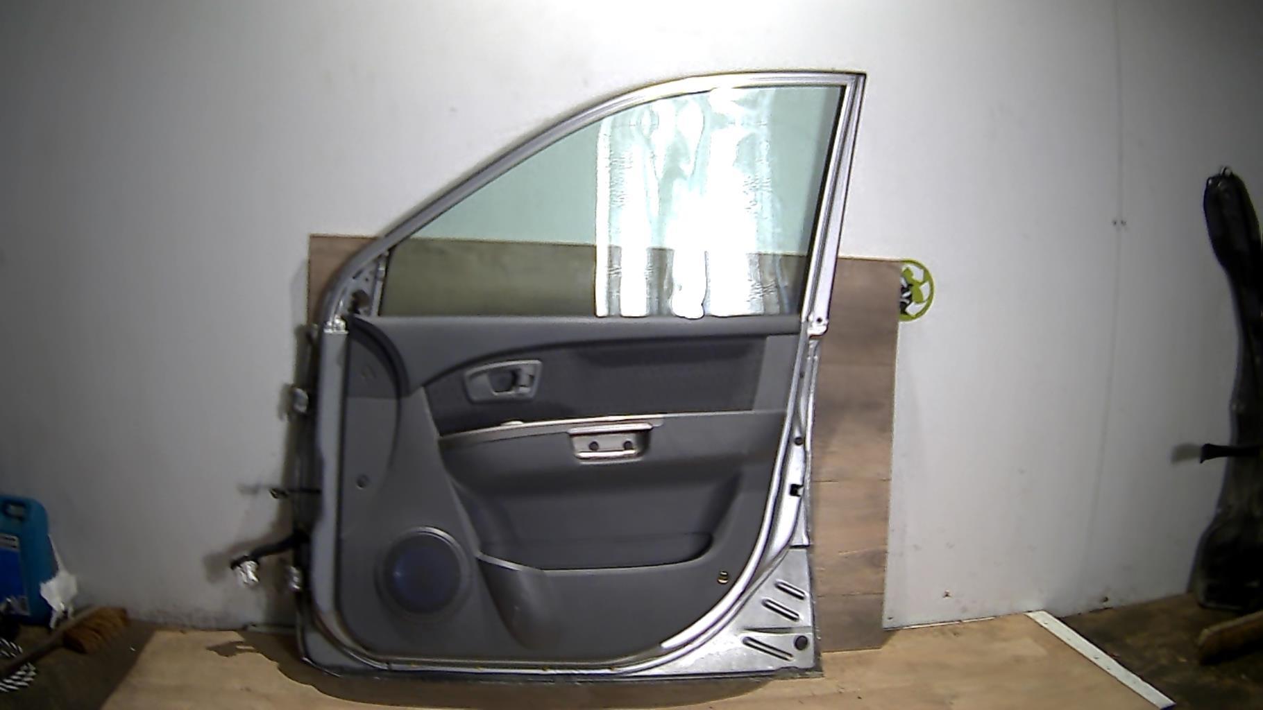 Porte avant droit KIA CARENS 2 Diesel - 1