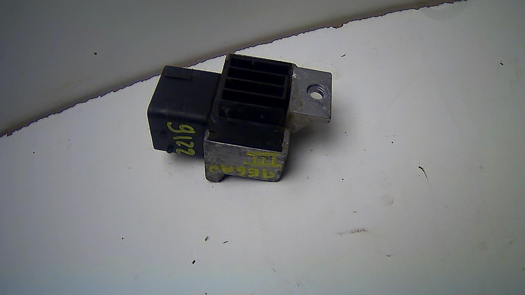 Relais de prechauffage RENAULT MEGANE 3 PHASE 1  - 1