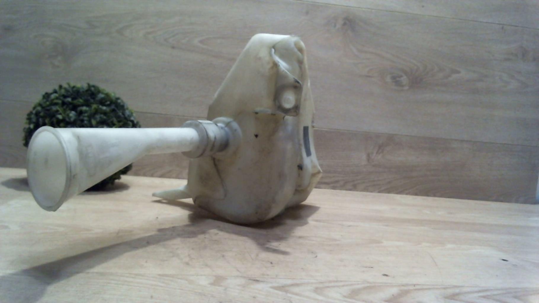 Vase de lave glace NISSAN PRIMERA 4 Diesel - 1