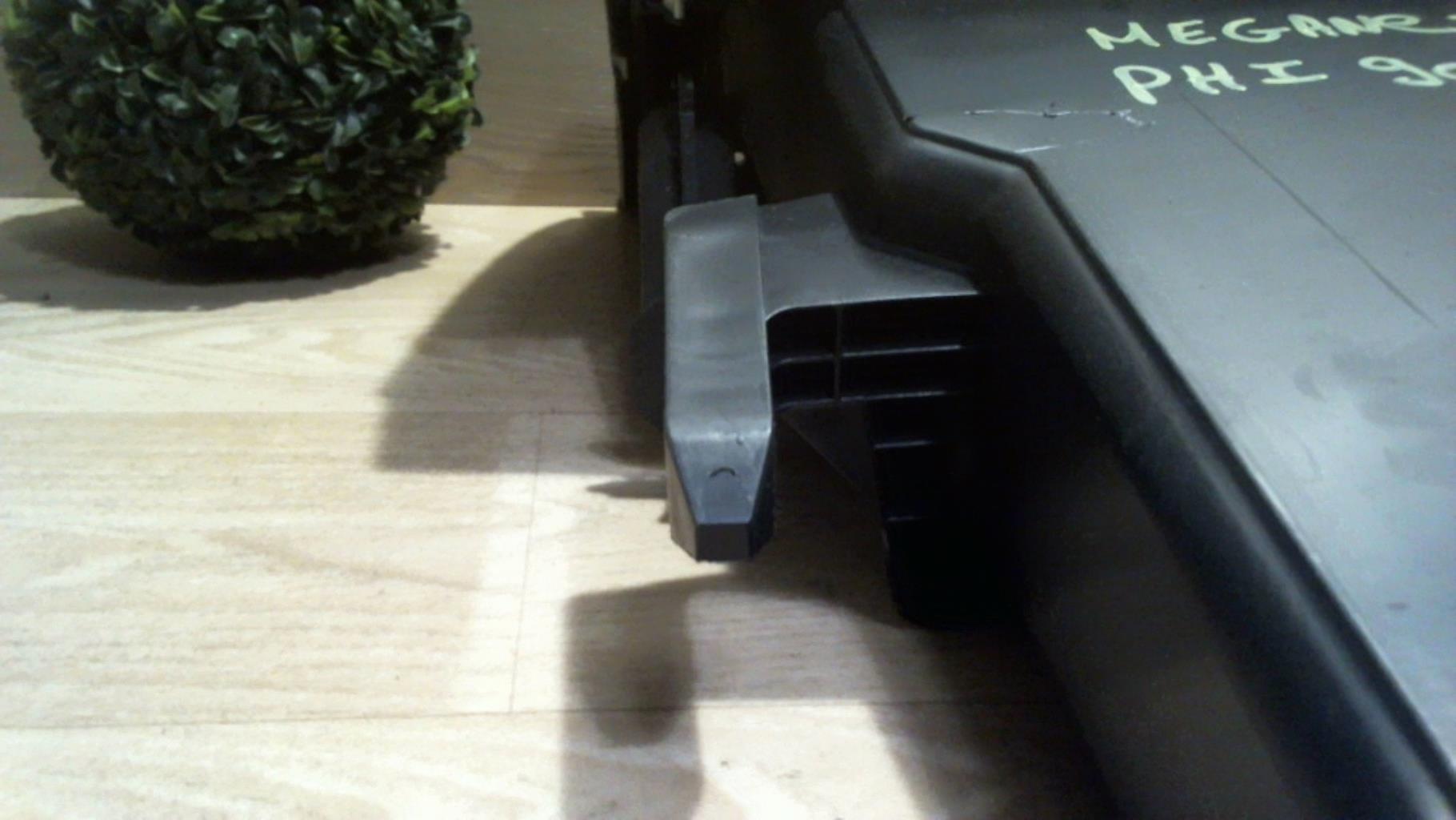 Boite a gants RENAULT MEGANE 3 PHASE 1 Diesel - 1