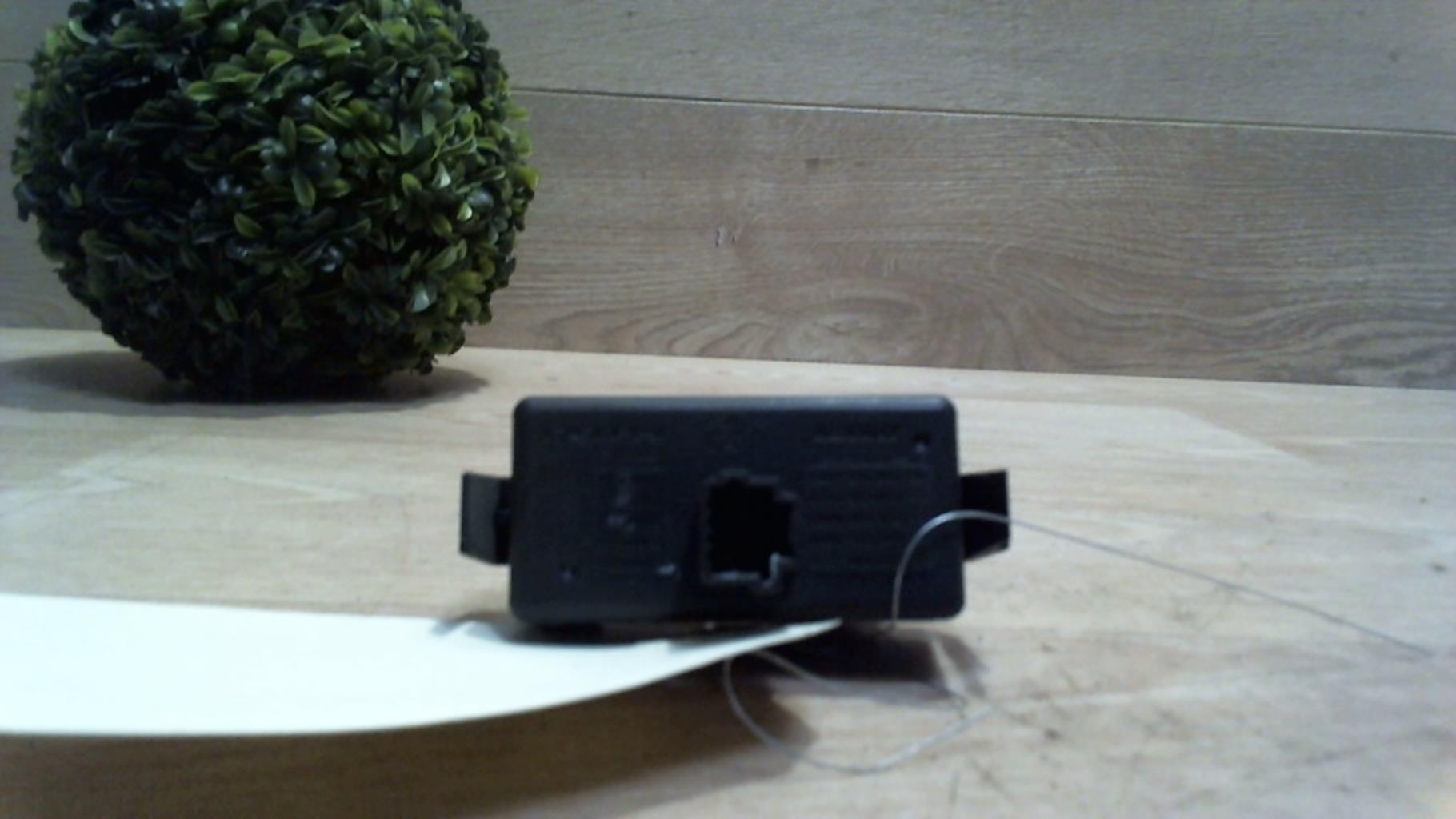 Bouton de warning RENAULT KANGOO 2 PHASE 1 Diesel - 1